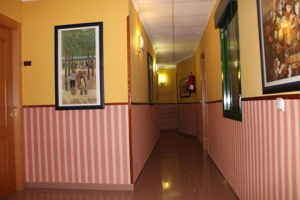 Hostal Prickly Villacanas Екстериор снимка